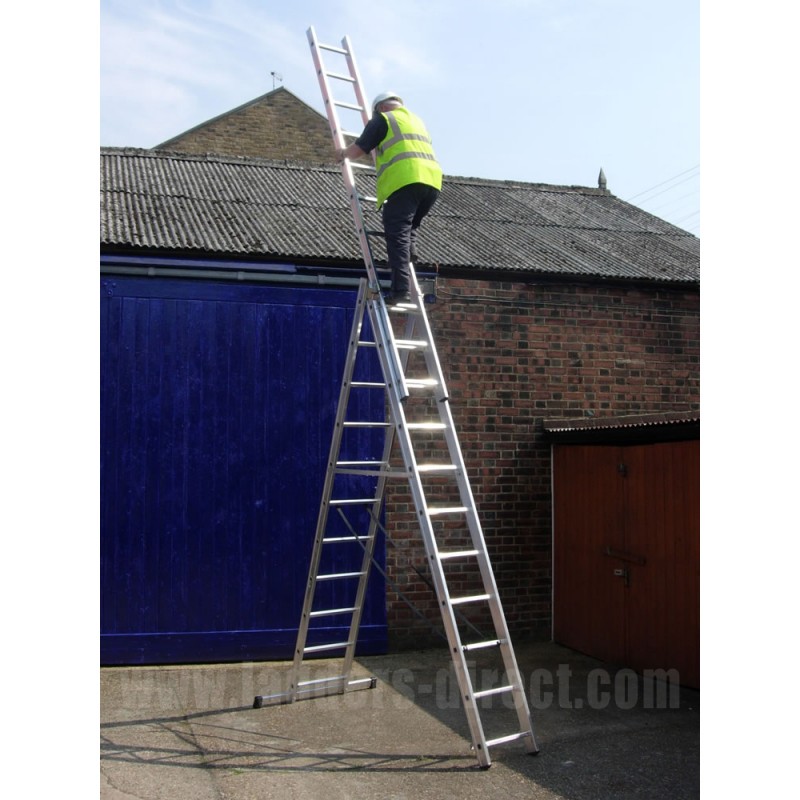 Clow ReachALight Combination Ladder to EN131